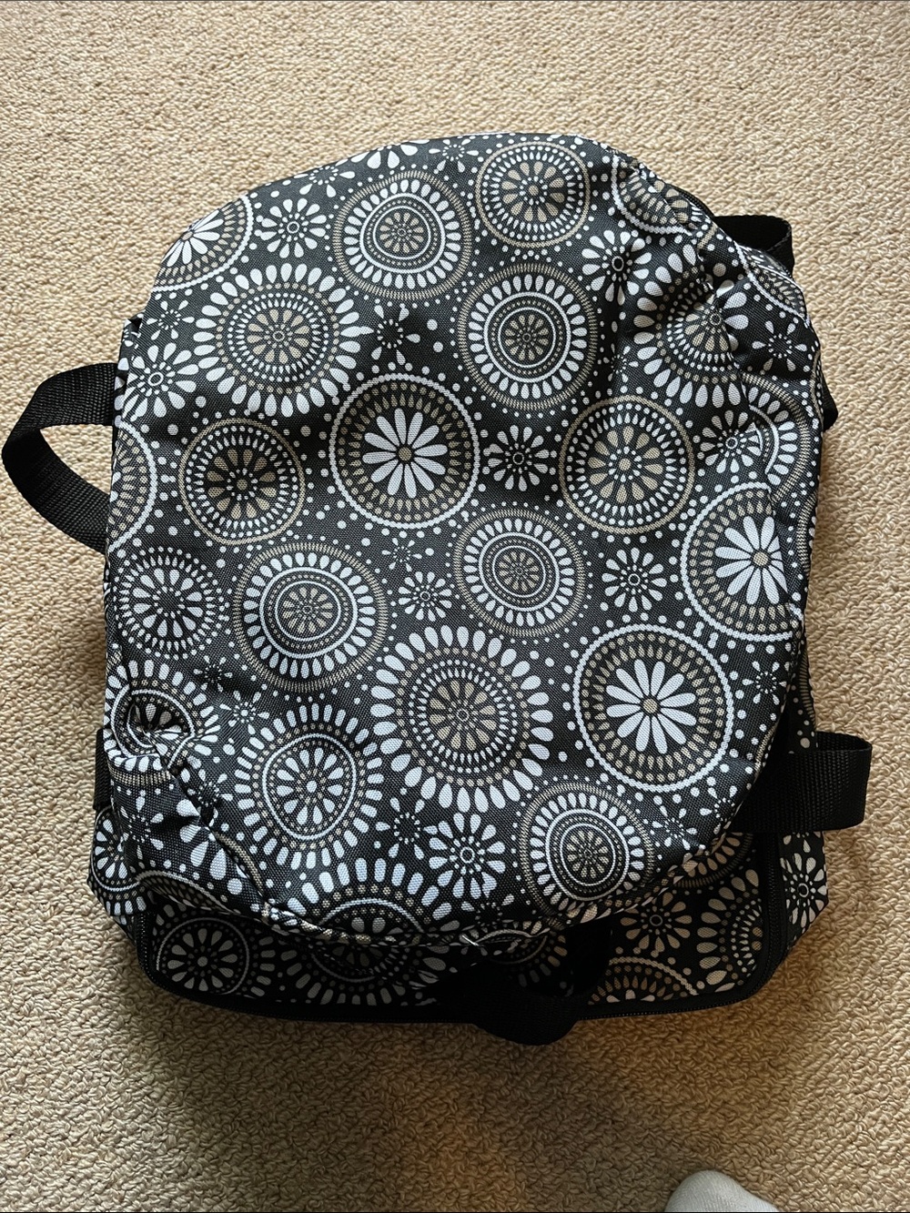 Black and White Floral Circle Crockpot and Casserole Carrying Case Set
